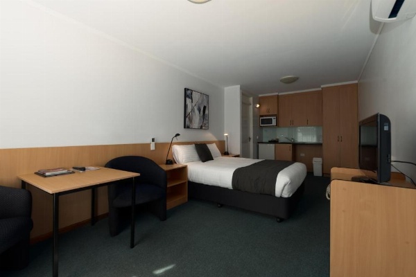 Barclay Motor Inn image 10