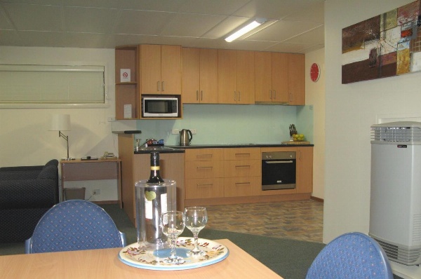 Barclay Motor Inn image 2