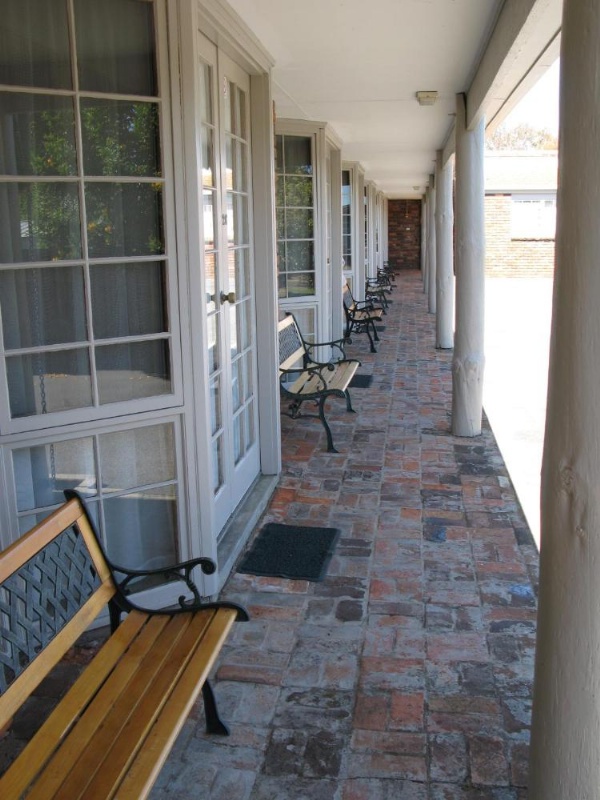 Barclay Motor Inn image 25
